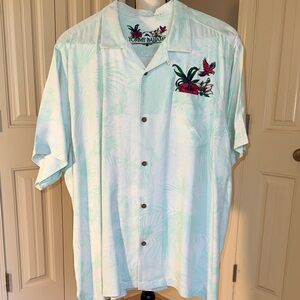 Tommy Bahama men’s Mint Green Tropical Embroidered Shirt 100% silk